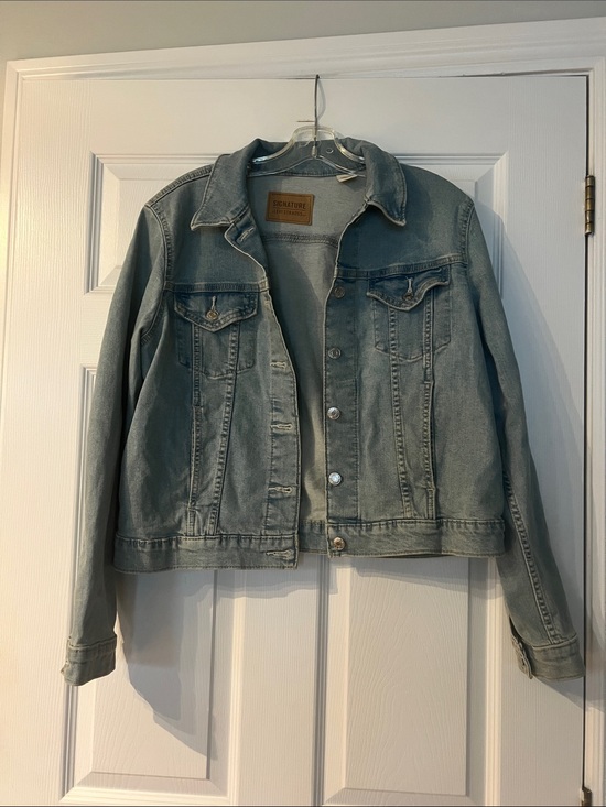 Signature by Levi Strauss Jackets & Blazers - Levi’s Signature Light Blue Denim Jacket
